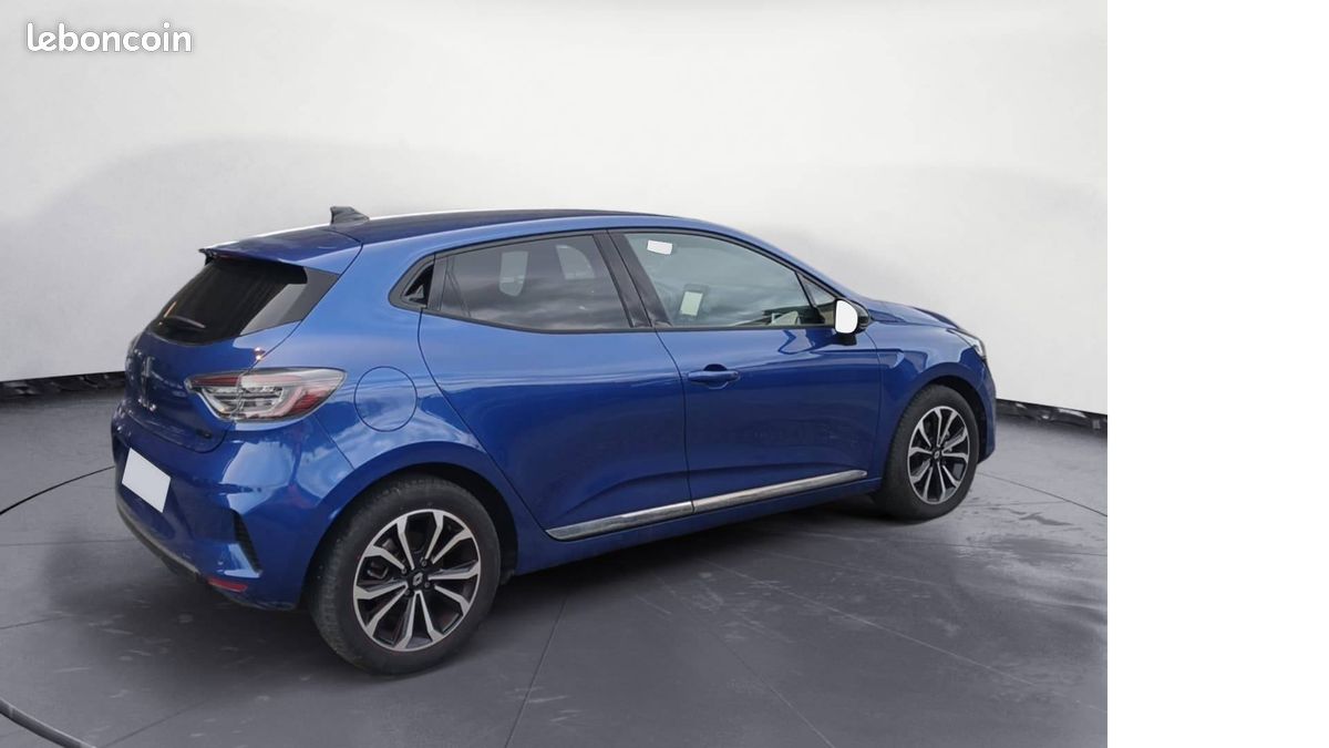Renault clio e tech full hybrid 145 ch gsr2 techno (image 14)