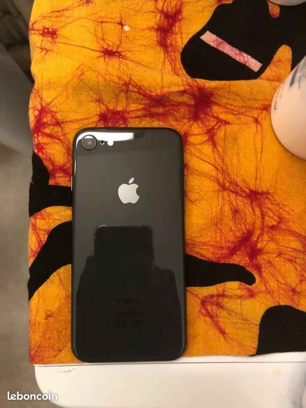 IPhone 8 (image 3)