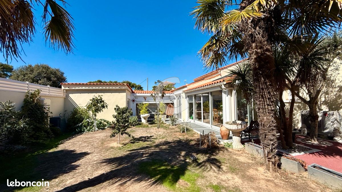Maison 7 pièces 155 m² · à Jard-sur-Mer · 155 m² · 520 000 €