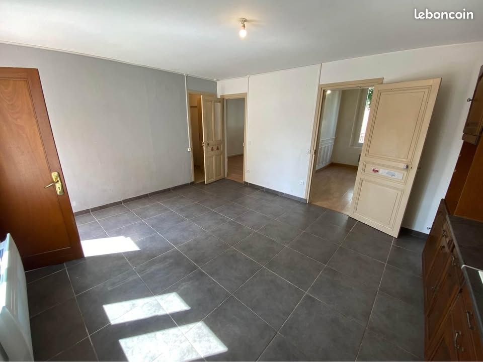 Appartement 3 pièces 59 m² · à Romilly-sur-Seine · 59 m² · 580 €/mois
