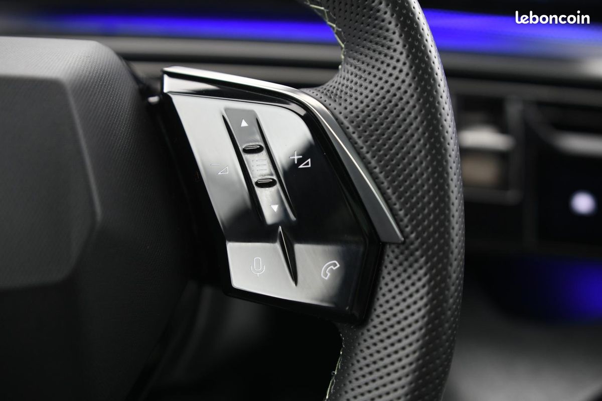 PEUGEOT 3008 Plug-in Hybrid 195 e-DCS7 GT FULL (image 23)