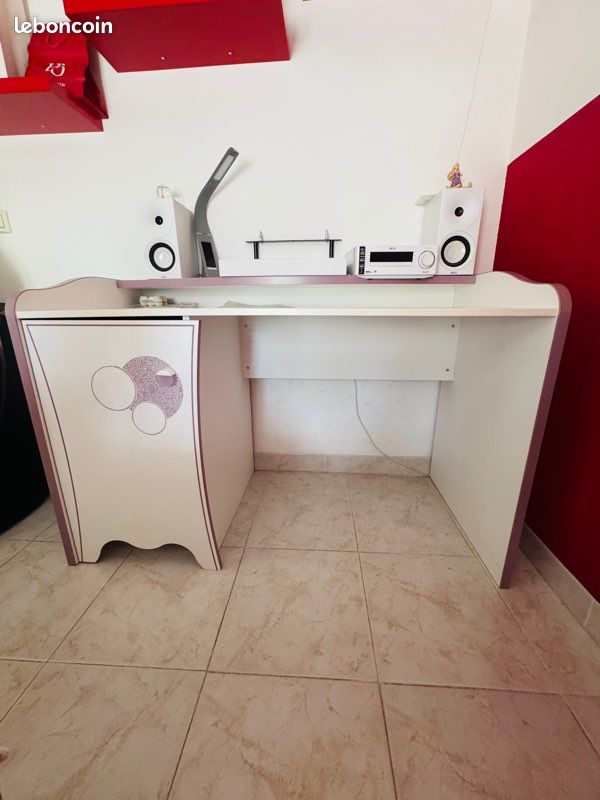 Chambre complète lit, bureau, fauteuil rose (image 5)