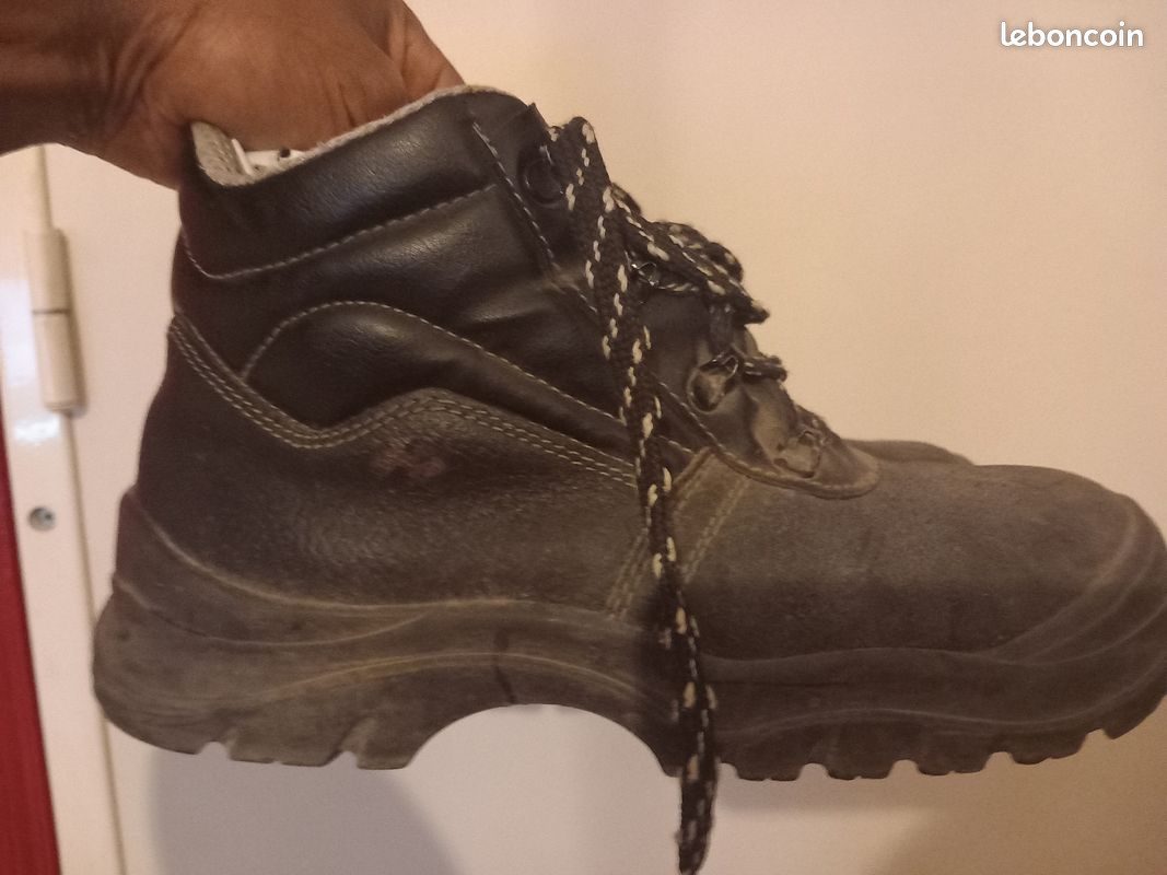 Chaussures sécurité (image 1)