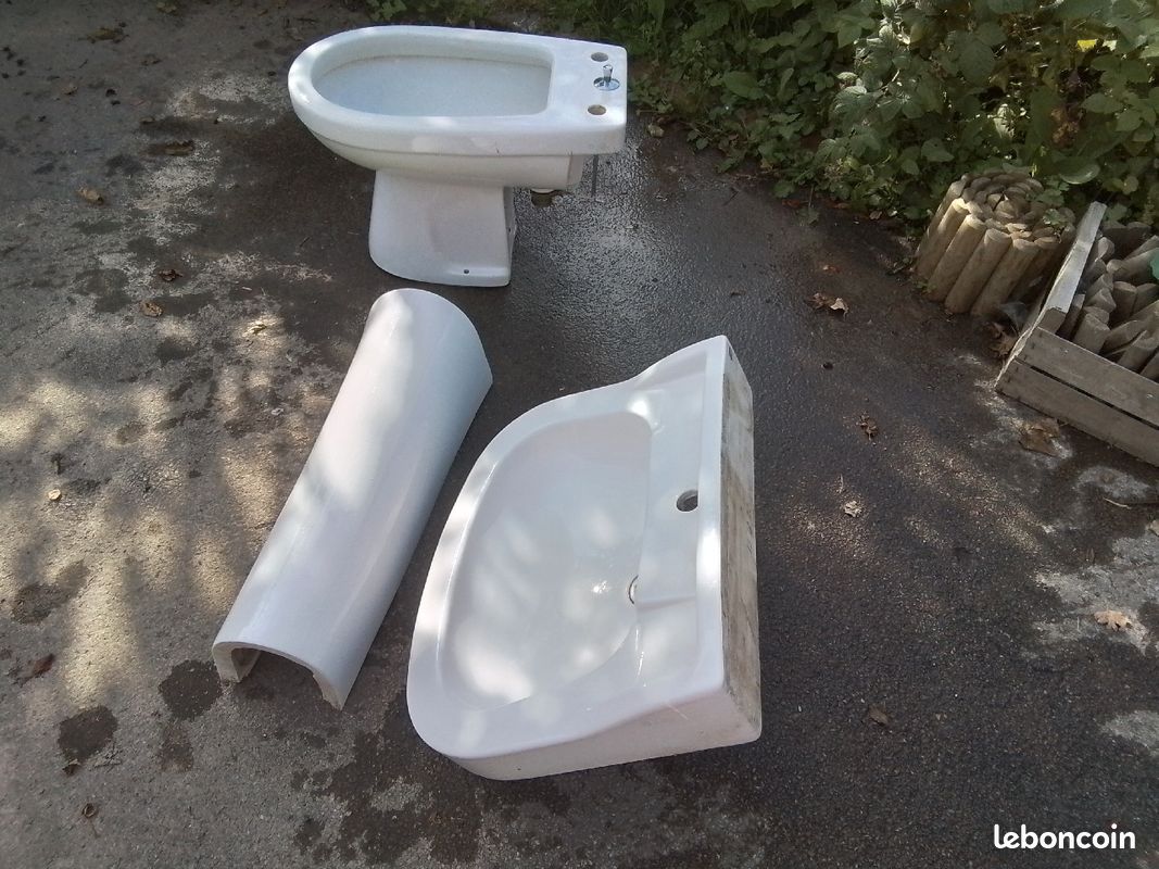 Vends lavabo et sa colonne, un bidet, le tout en bon état (image 4)
