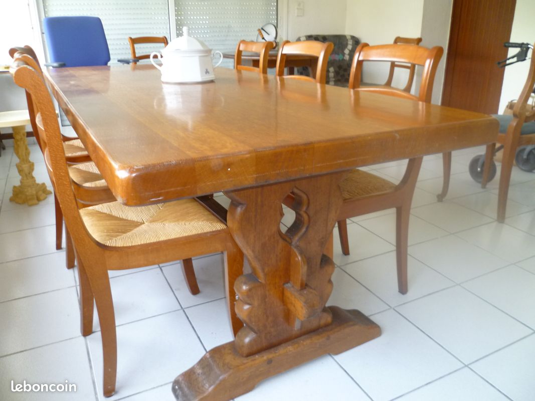 Table 10 personnes (image 2)
