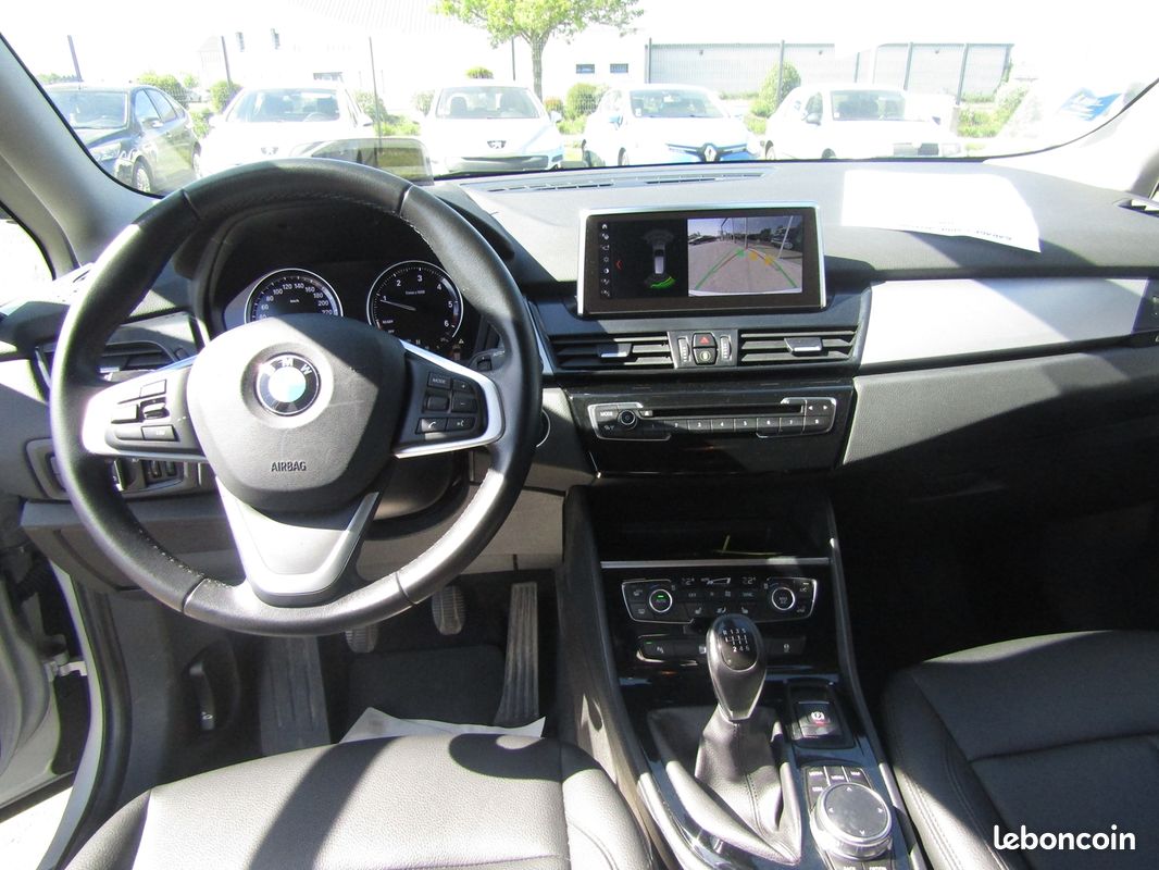 Bmw SERIE 2 GRAN TOURER (F46) 218D 136CH BUSINESS DESIGN (image 4)