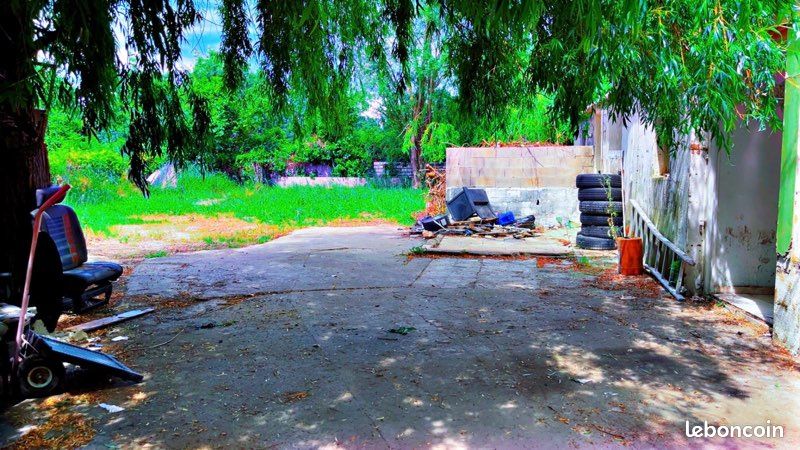 Terain agricole · à Narbonne · 65 000 €