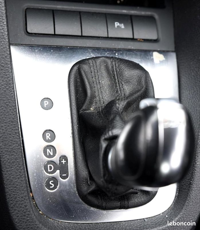 VOLKSWAGEN JETTA 2.0 TDI - 140ch - BVA DSG 6 - Finition Confortline - Garantie 12 mois (image 21)