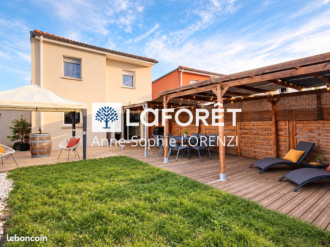 Maison 5 pièces 90 m² · à Sury-le-Comtal · 90 m² · 239 000 €