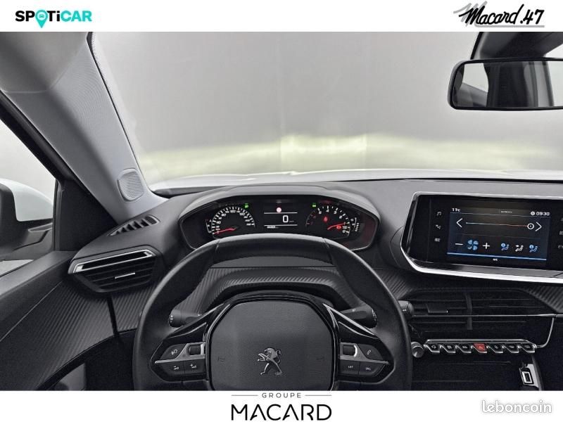 Peugeot 2008 1.2 PureTech 100ch S&S Active (image 8)