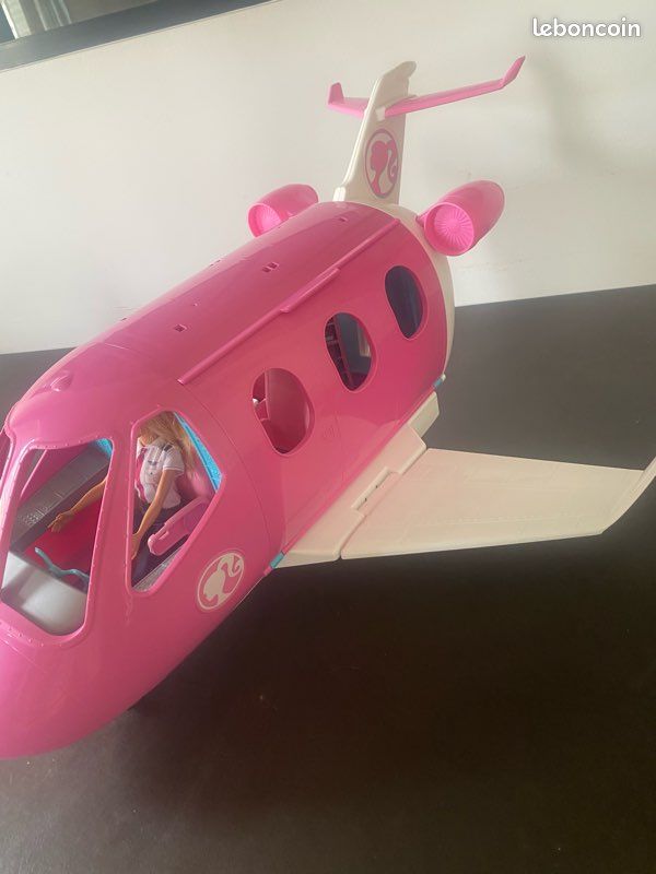 Lot de jouets Barbie – Avion, voiture, dressing, cheval, bateau + accessoires – Vendus en lot ou séparément (image 6)