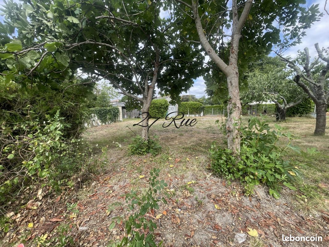 Terrain 566 m² · à Auterive · 566 m² · 75 000 €