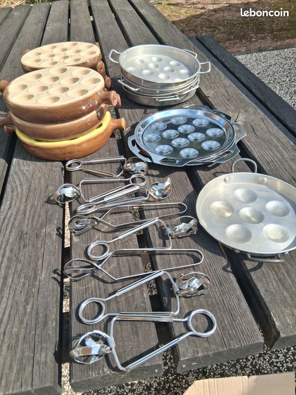 Lot De 6 Plats à Escargots Le Creuset En Fonte émaillée Blanc Vintage N1