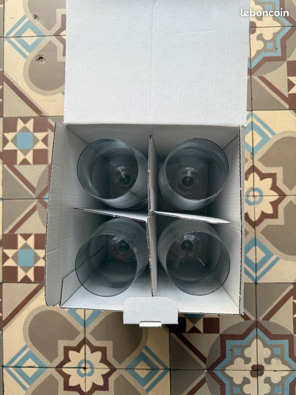 Verres à vin (image 2)