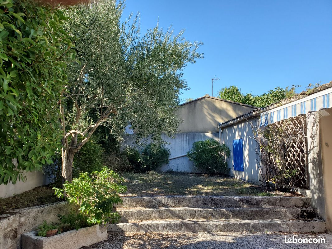 Maison 6 pièces 115 m² · à Sussargues · 115 m² · 415 000 €