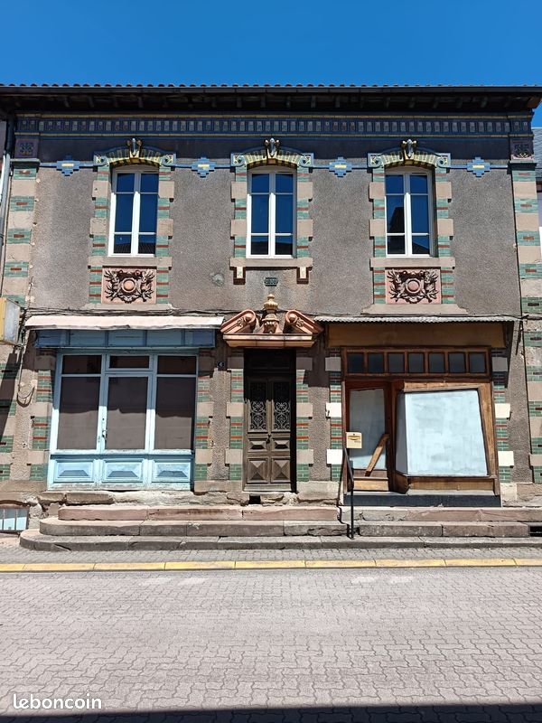 Maison 3 pièces 153 m² · à Firmi · 153 m² · 95 000 €