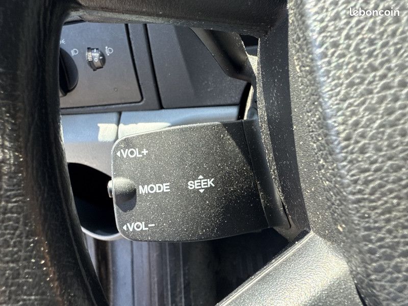 Ford TRANSIT KOMBI 300C 2.2 TDCI 85CH (Camion Frigorifique) (image 23)