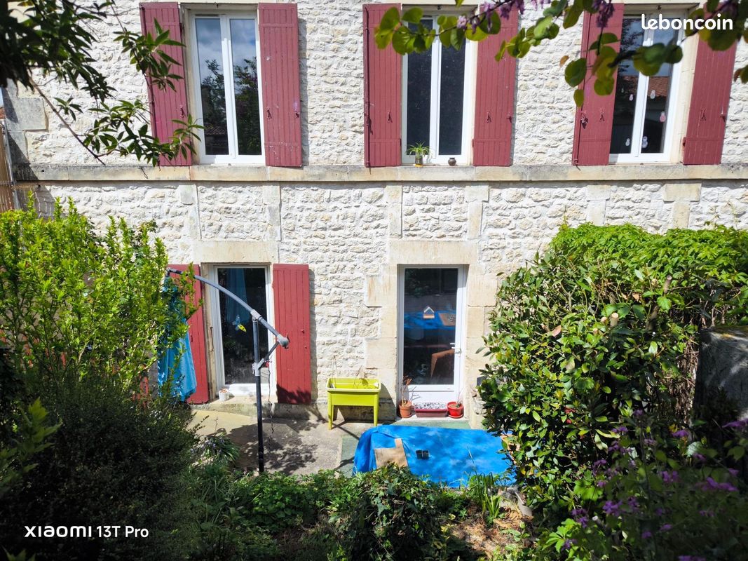 Maison 7 pièces 170 m² · à Saint-Jean-d'Angély · 170 m² · 219 900 €