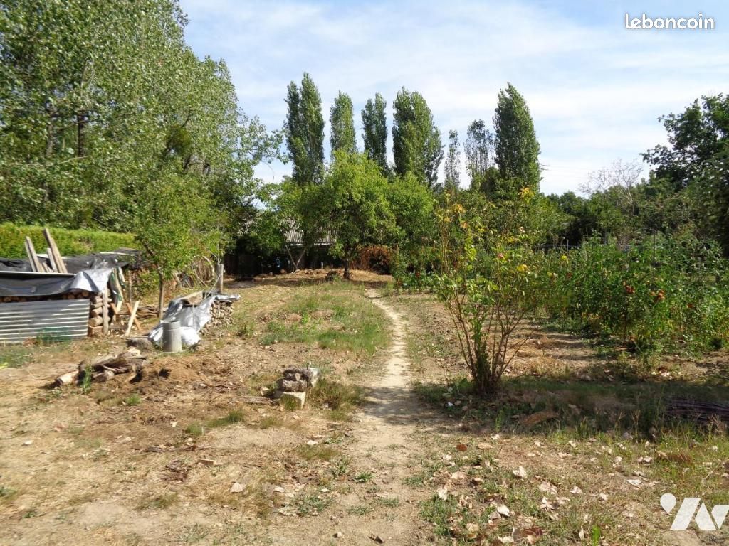 Terrain 869 m² · à La Chapelle-Launay · 869 m² · 94 300 €