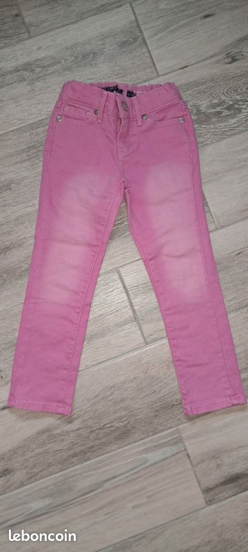 Lot de vêtements fille 4 ans (image 8)
