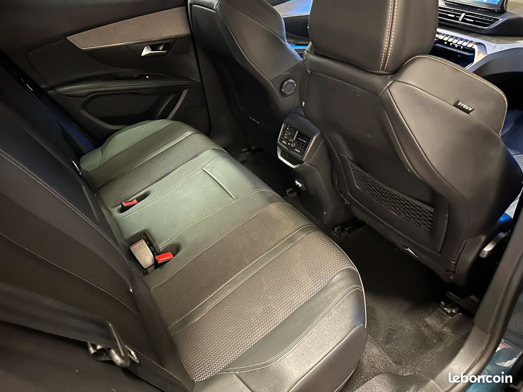 Peugeot 3008 II 1.6 THP Hybrid 225 GT (image 19)