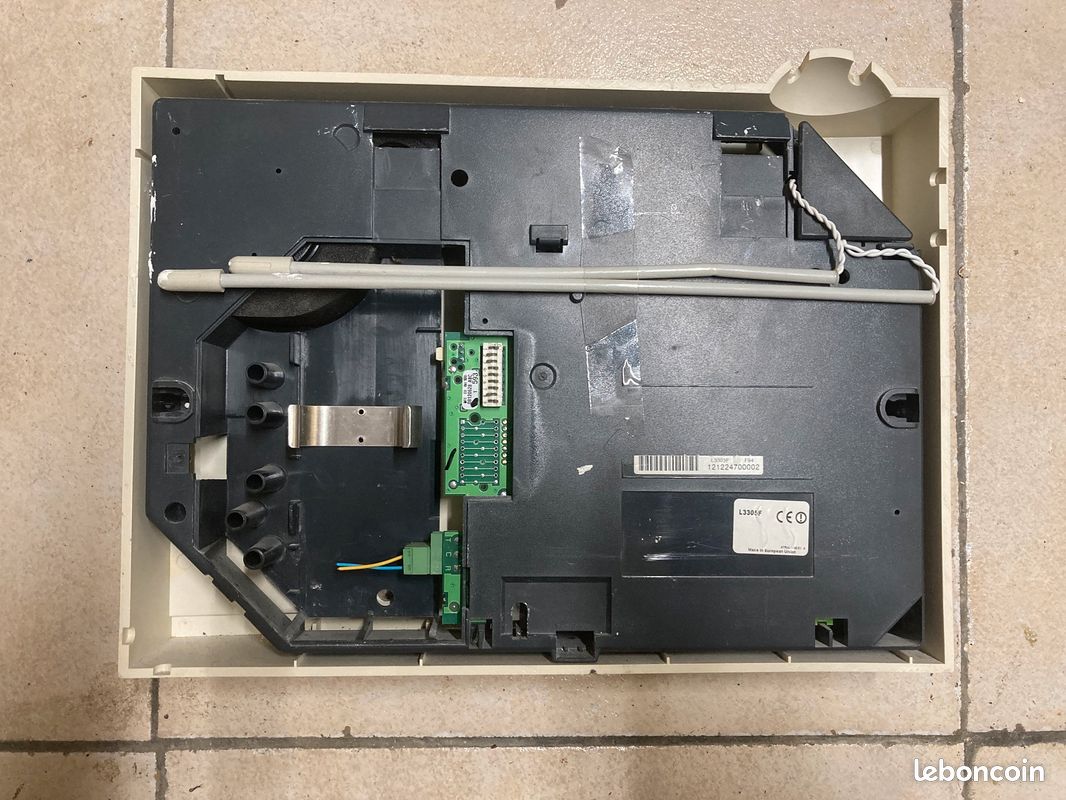 Centrale D'alarme Logisty LC-302 - Occasion, En L'état - Pour Porte, Avec Fil