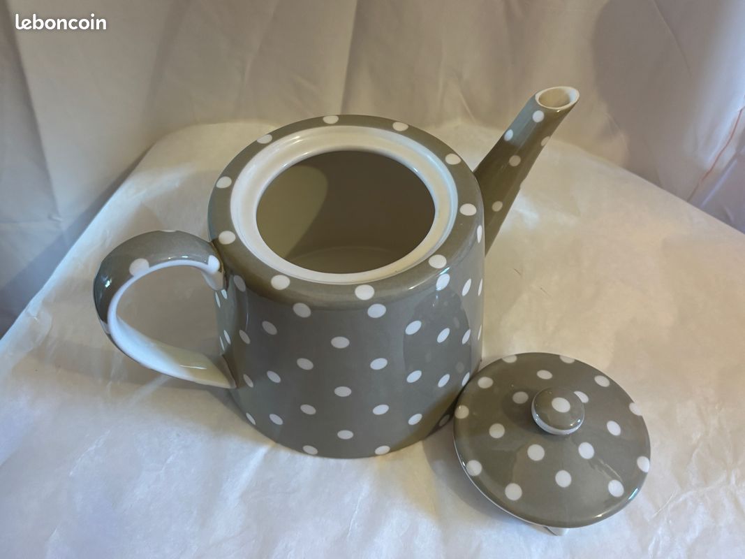 Acheter un magnet aimanté Greengate en forme de théière Ellie white
