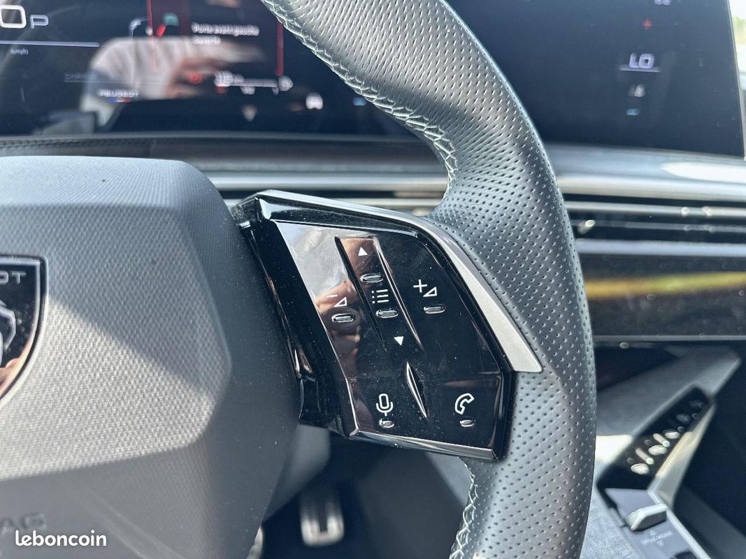 PEUGEOT 3008 1.2 hybrid 145 gt e-dcs6 (image 14)