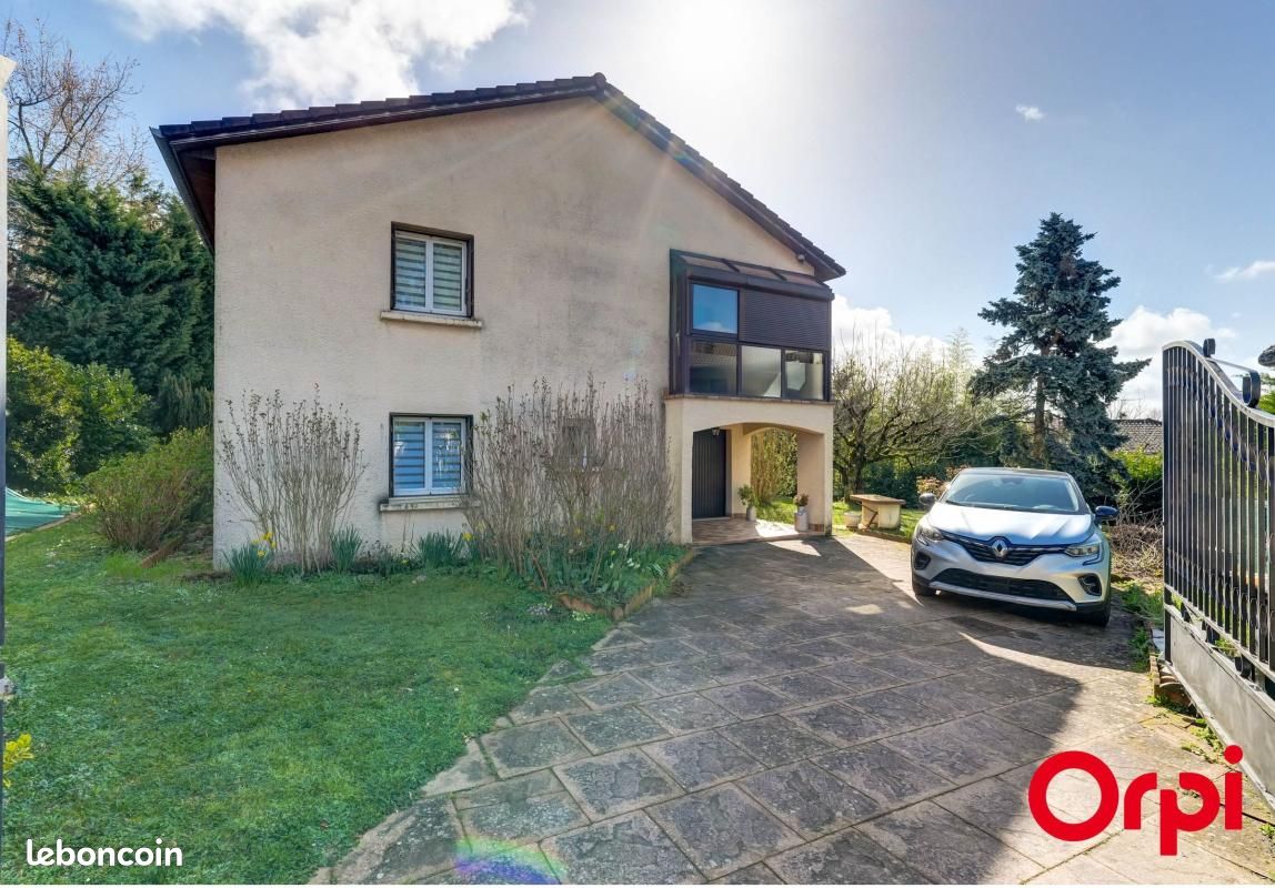Maison 5 pièces 137 m² · à Sathonay-Camp · 137 m² · 495 000 €