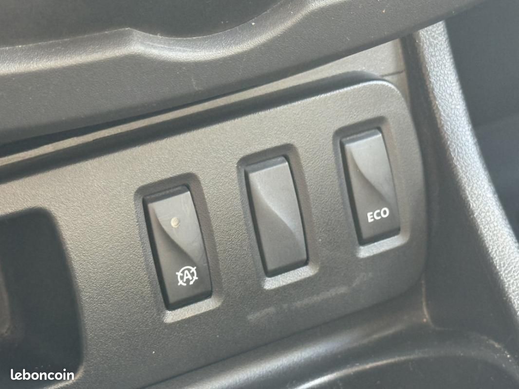 Dacia Duster TCe 125 4x2 Black Touch (image 11)