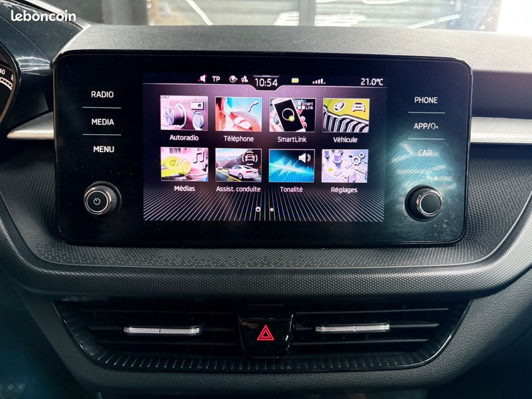 Skoda FABIA 1.0 TSI 95 CH BVM5 Ambition 2EME MAIN + CARPLAY + RADARS AV/AR + GARANTIE 12 MOIS (image 33)