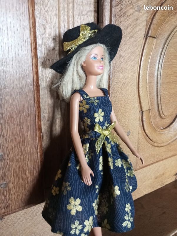 Poupée Barbie Collection Cérémonie 3 - Canada