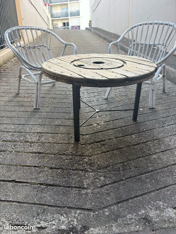 Tables et Chaises (image 2)