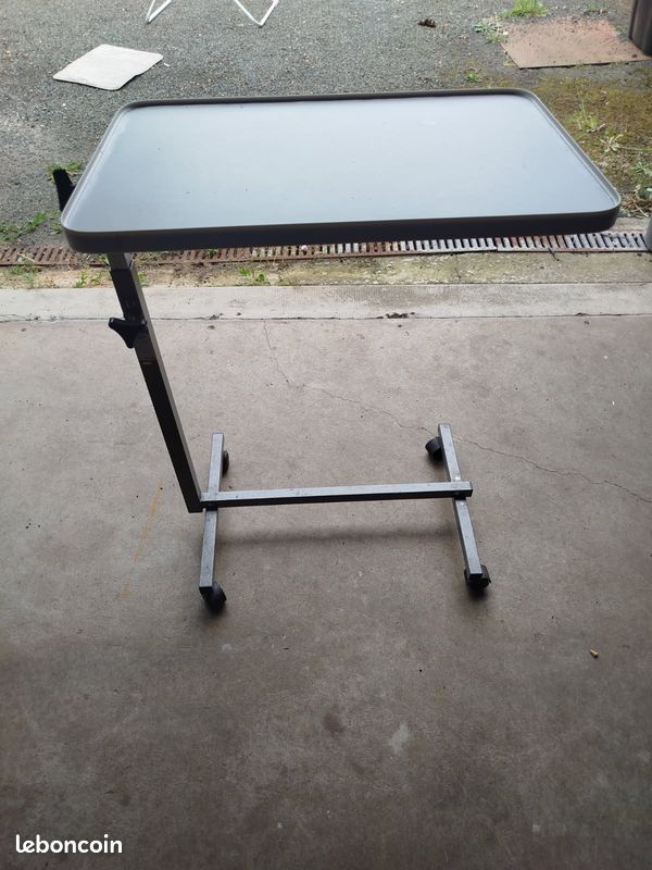 Table réglable et inclinable (image 1)