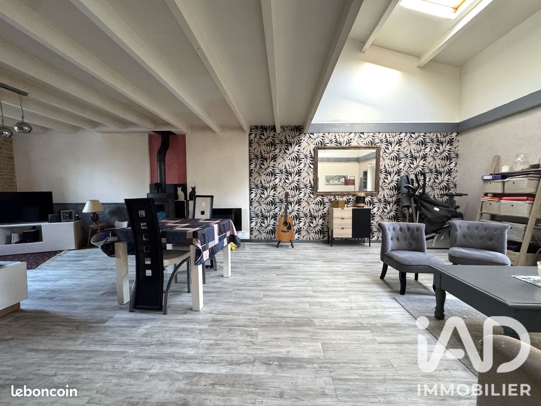 Maison 5 pièces 146 m² · à Saint-Georges-de-Rex · 146 m² · 175 000 €