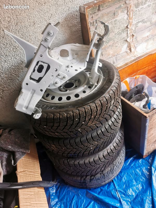 Piece kangoo 2024 (image 1)