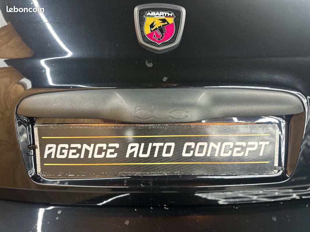 ABARTH 595 1.4 T-Jet 180 CH BVA Cabriolet Competizione Esseesse + ECHAPPEMENT AKRAPOVIC + PACK CARBONE + BEATS AUDIO + 1ERE MAIN + GARANTIE 12 MOIS (image 49)