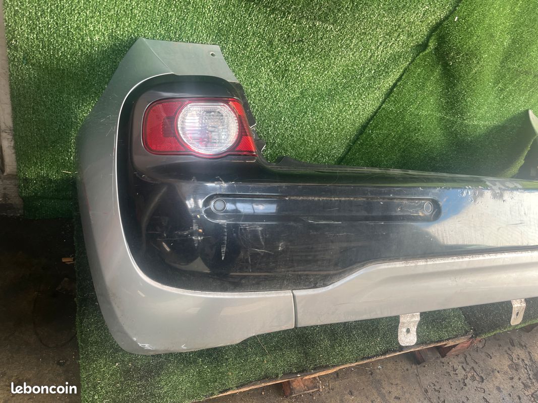 Pare choc arriere citroen c3 picasso (image 2)