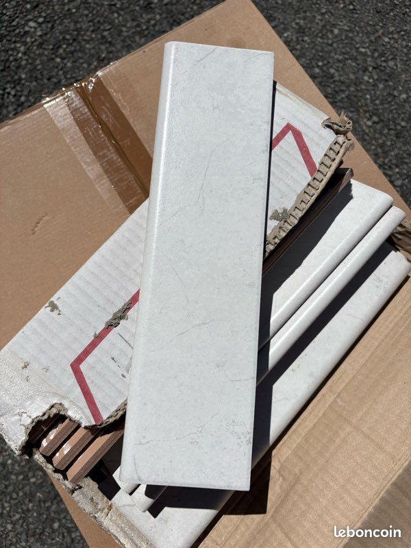 Plinthes émaillés carrelage blanc (image 5)