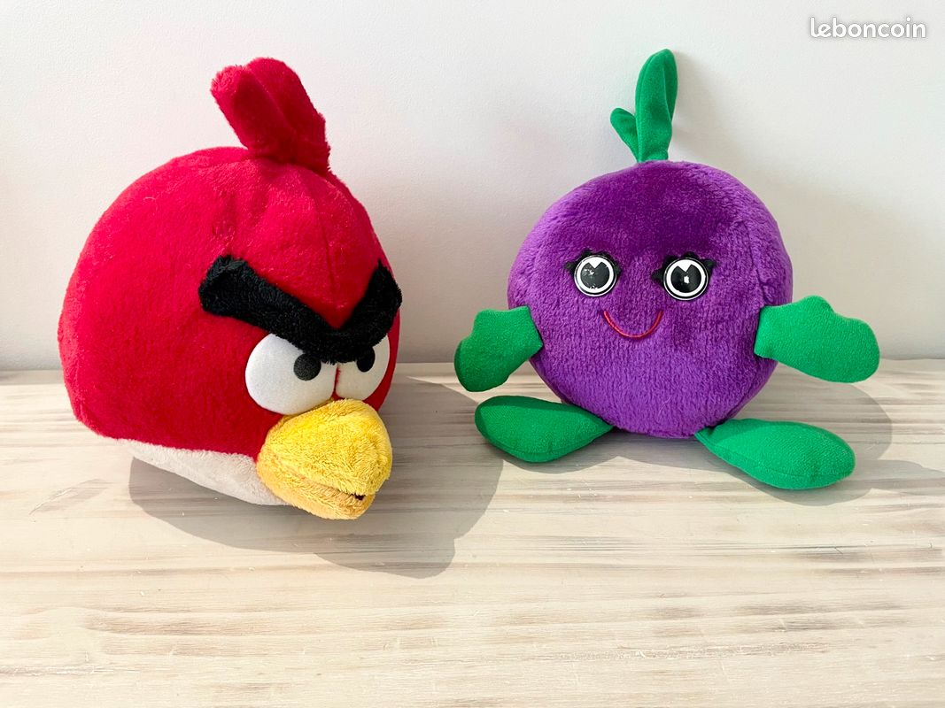 Lot de 2 peluches avec Angry Birds (image 1)