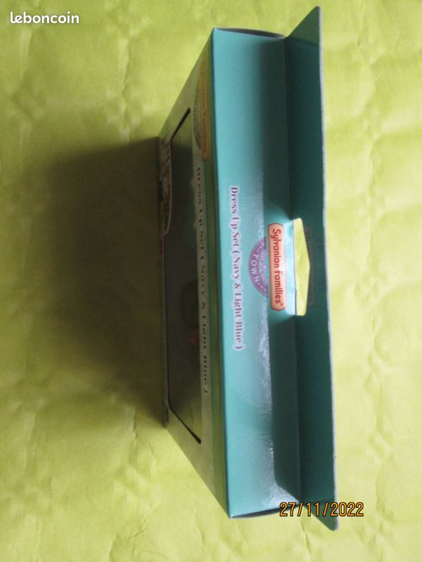 Lot 2 tenues sylvanian garcon neuves (image 3)