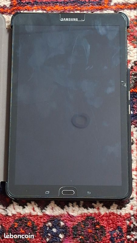 URGENT - Samsung Galaxy Tab E (image 1)