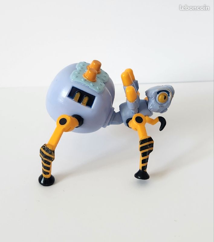 Invizimals figurine (image 3)