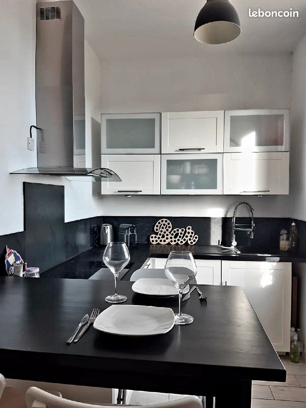 Appartement Cosy proche aéroport et vue dégagée sur l'étang (image 7)