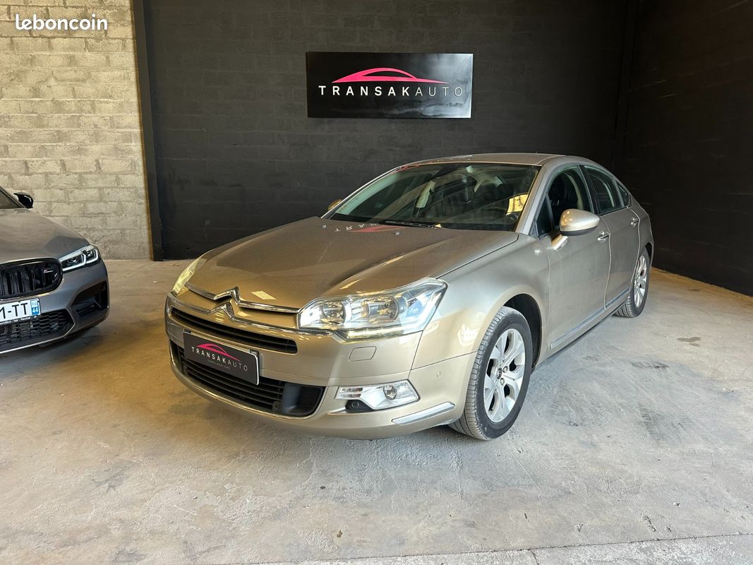 CITROEN C5 1.6 e-HDi 115 Confort BMP6 (image 1)