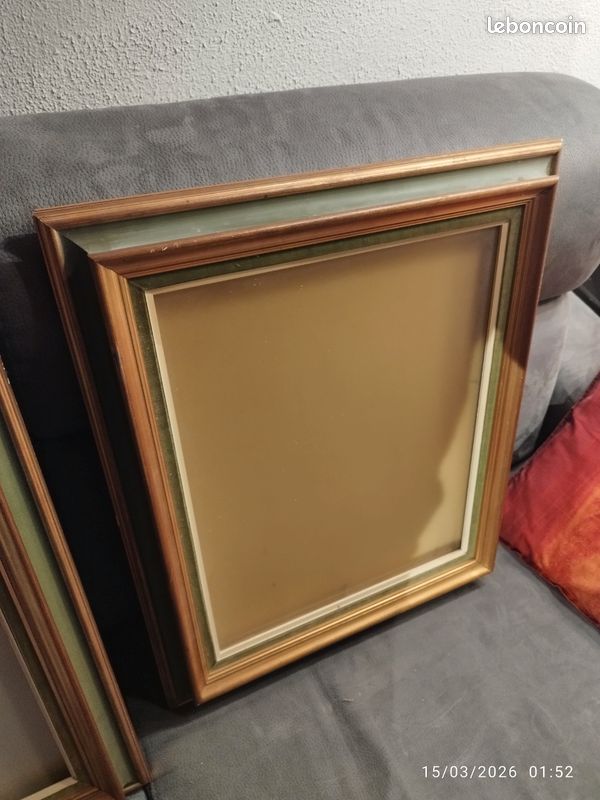 Deux cadres vintage en bois avec plaque en verre (image 10)