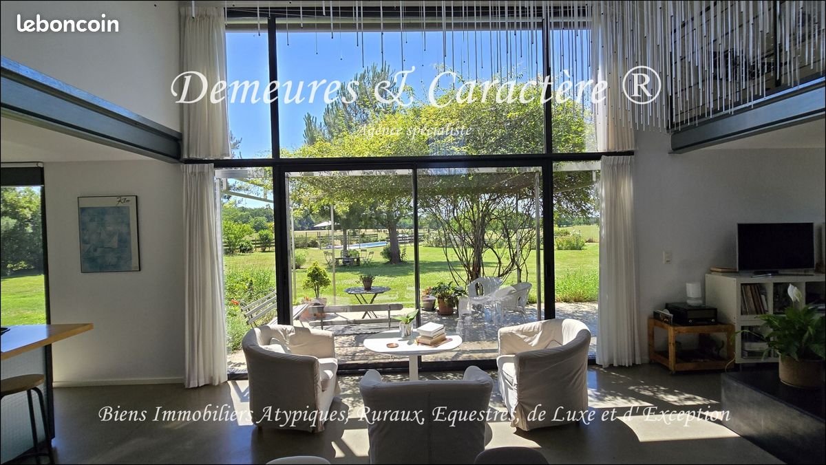 Maison 7 pièces 213 m² · à Montbert · 213 m² · 645 000 €