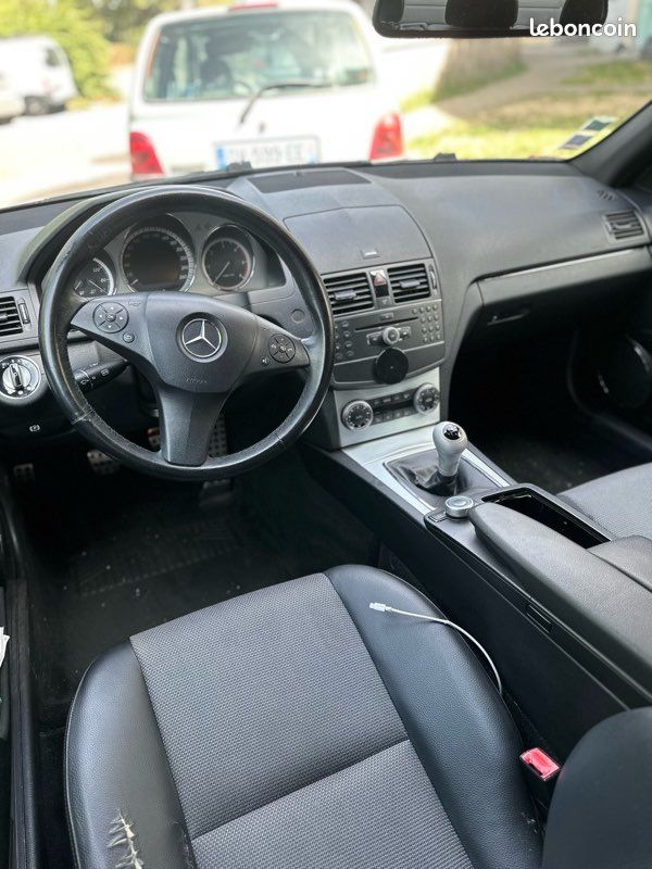 Mercedes C200 2.2 CDI 136Cv Ct Ok Pack AMG (image 3)