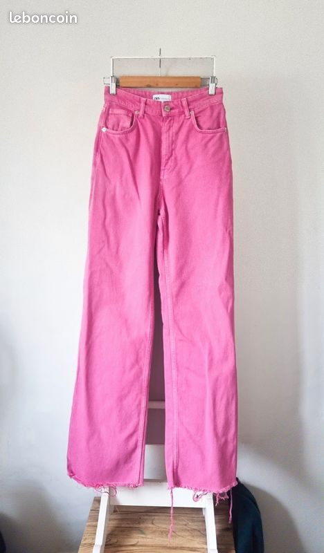 Jeans rose jambes larges Zara Vêtements