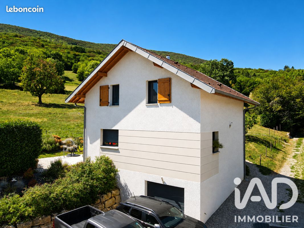 Maison 4 pièces 93 m² · à Savigny · 93 m² · 525 000 €